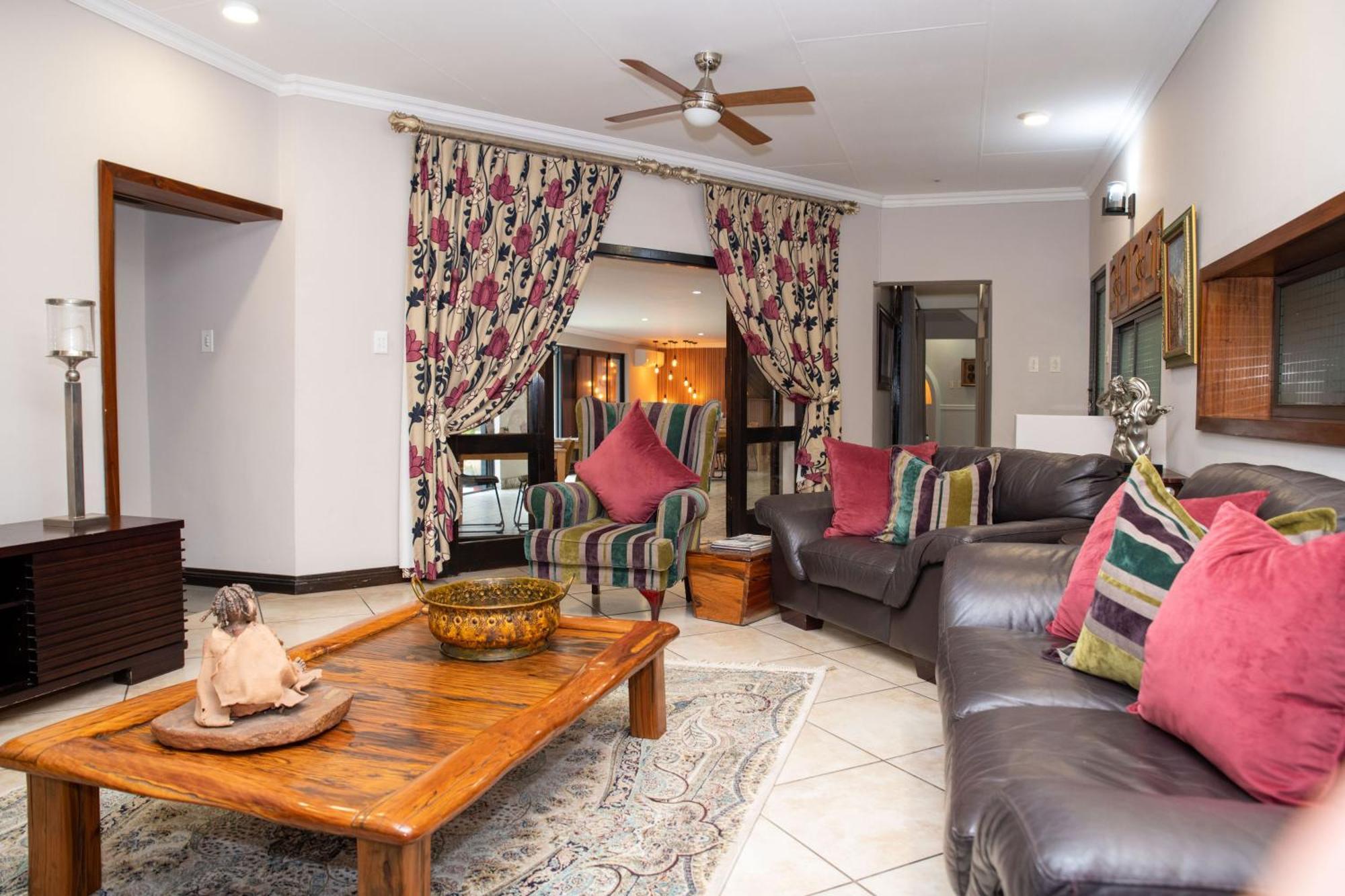 Iso'Bella Vita Guesthouse Phalaborwa Dış mekan fotoğraf