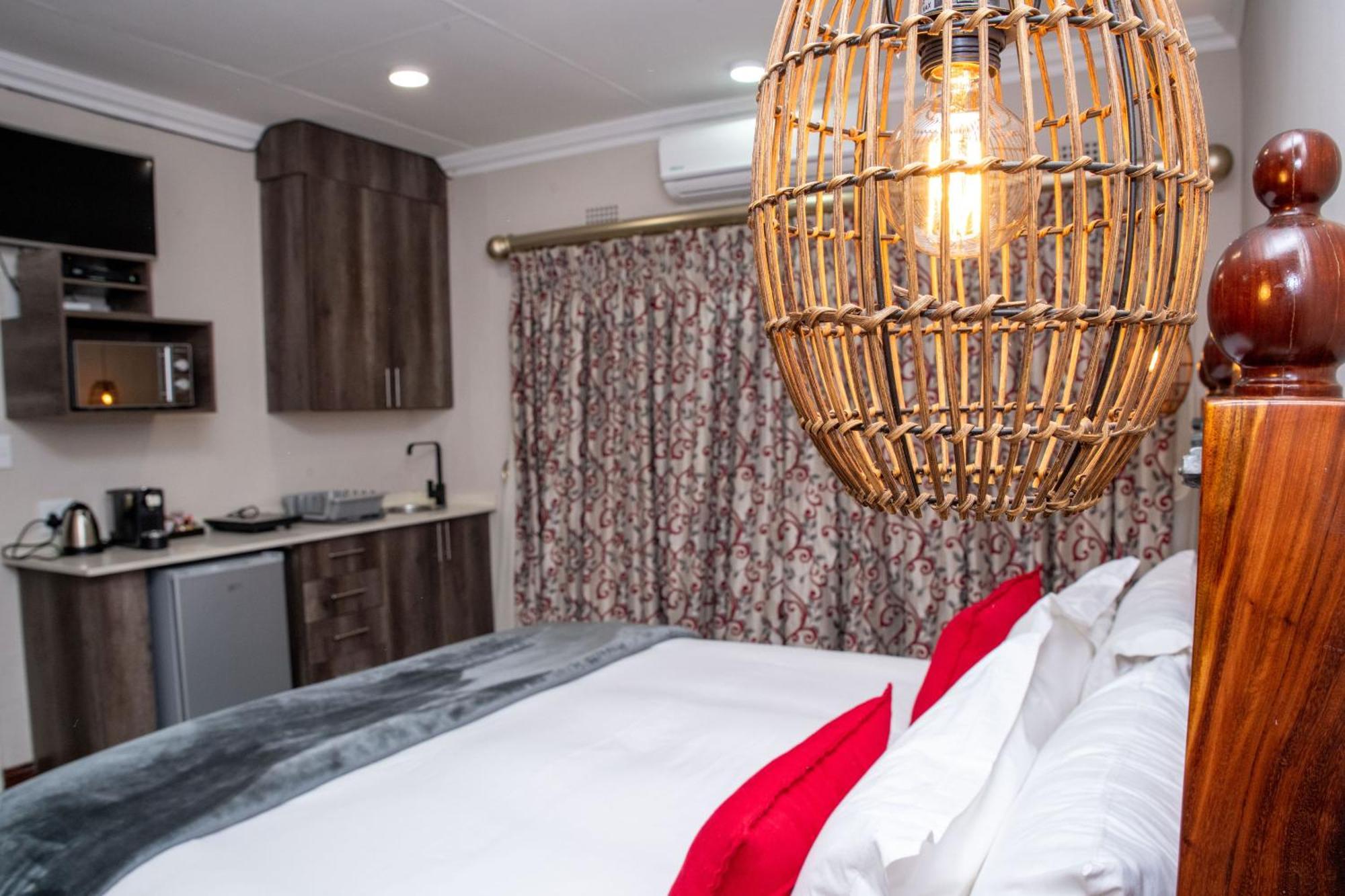 Iso'Bella Vita Guesthouse Phalaborwa Dış mekan fotoğraf